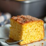 Bolo de Fubá da Vovó com Casquinha de Açúcar e Canela